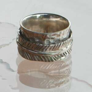 Feather Spinning Ring