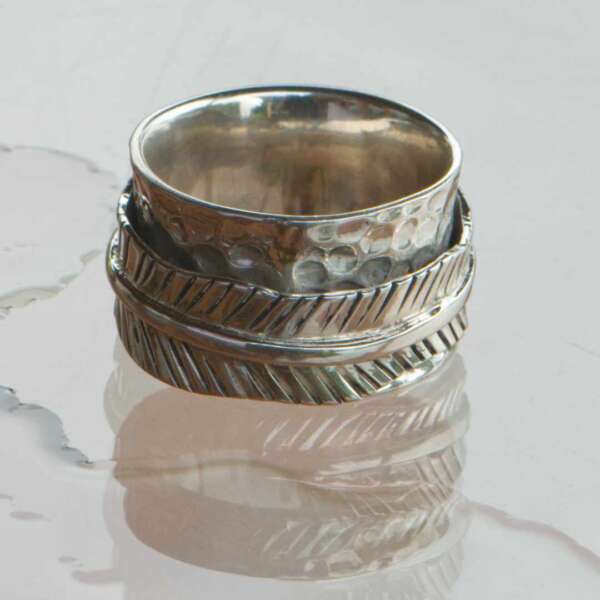 Feather Spinning Ring