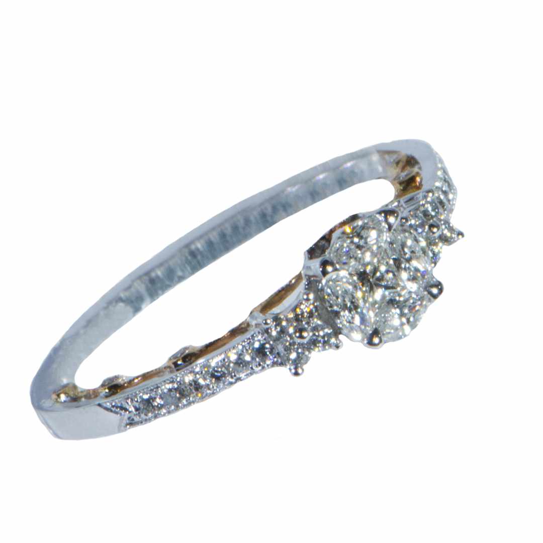 Diamond 18Kt White Gold Ring